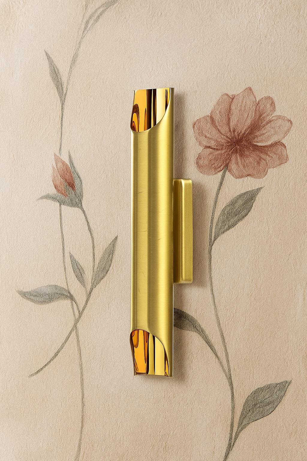 Cut Pipe Wall Lamp, Gold, Metal