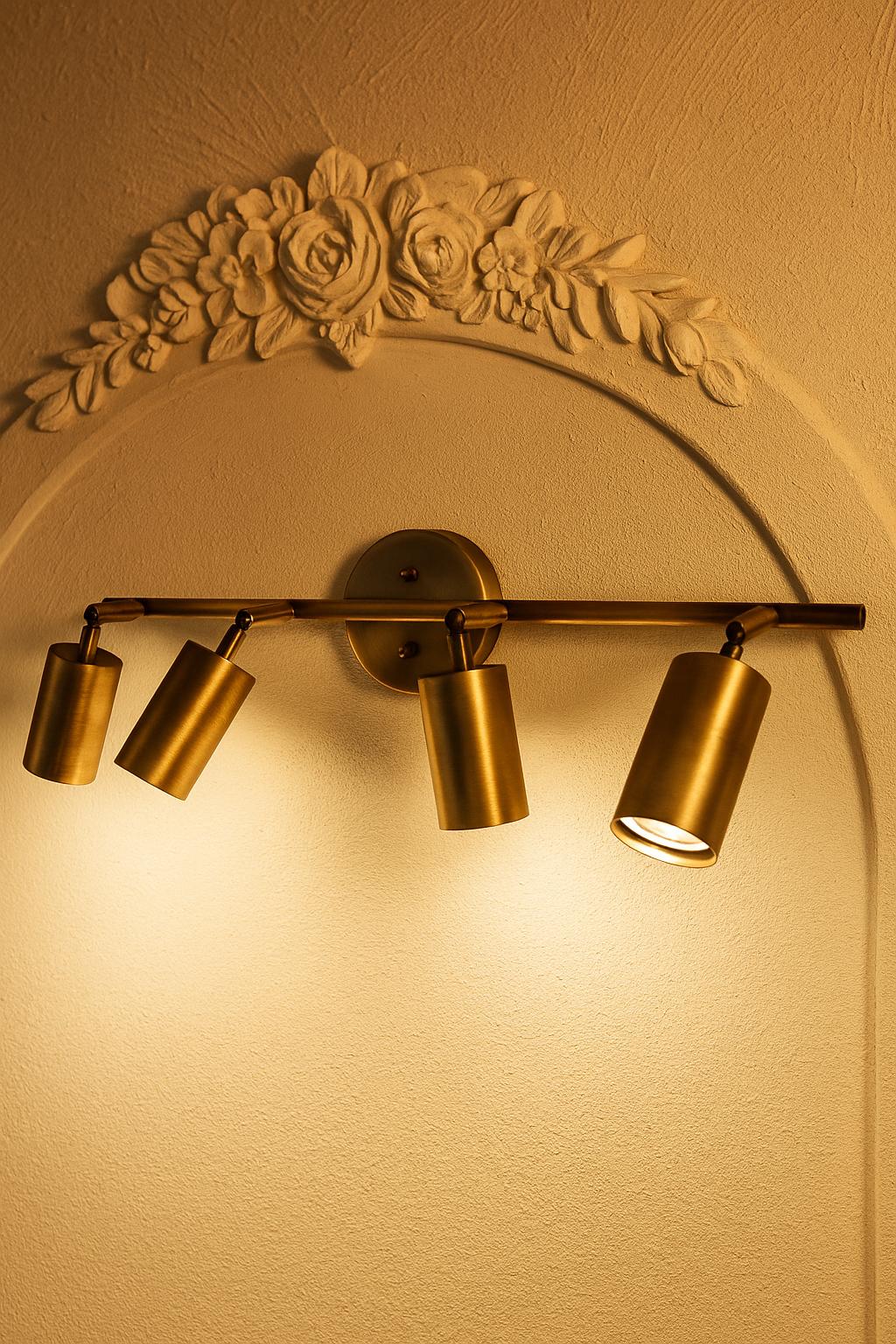Eslitme Spotlight Wall Lamp with 4 Spotlights and GU10 Bulbs
